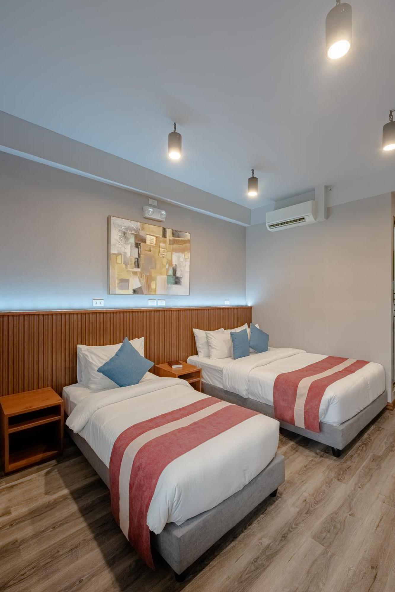 Kekehyu Business Hotel Valencia  Buitenkant foto